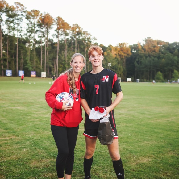 Meet your Posher, Erica - Picture 1 of 1